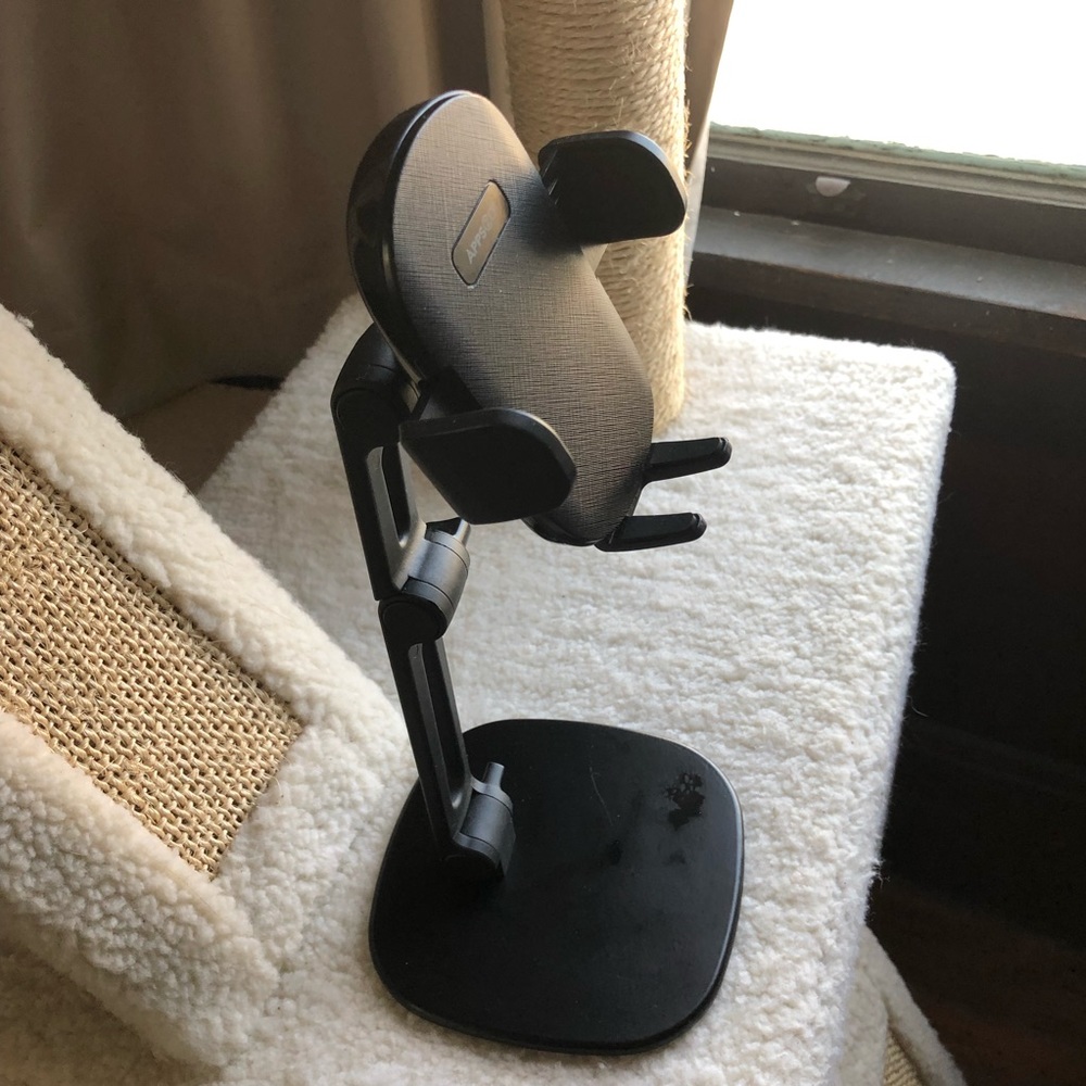 Apps2Car Adjustable Cell Phone Holder